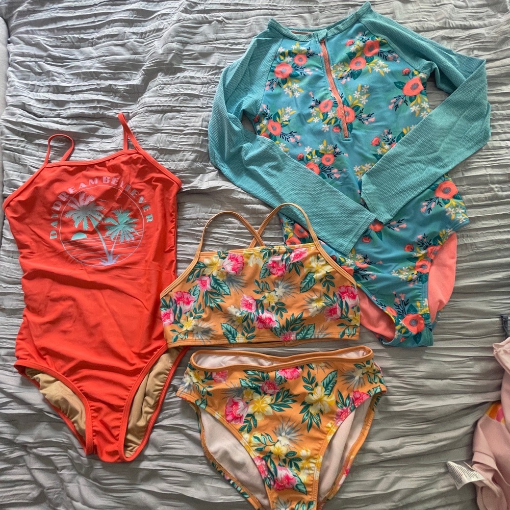 Girls Size 14/XL Swimsuit Bundle, 3 Suits, excellent condition!